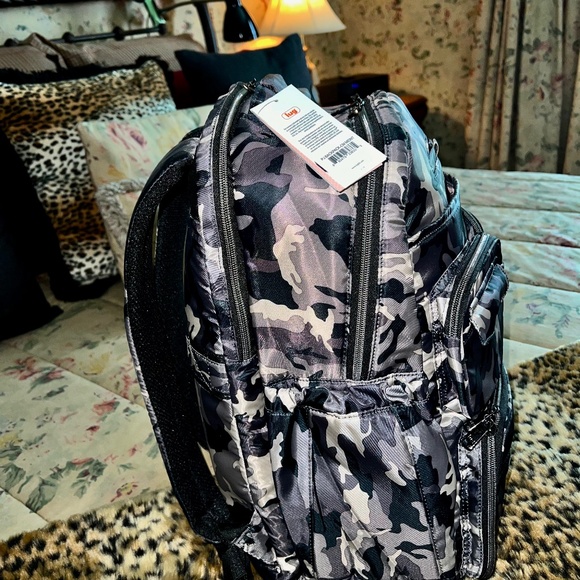 Lug - Puddle Jumper Backpack NWT'S - Picture 4 of 16